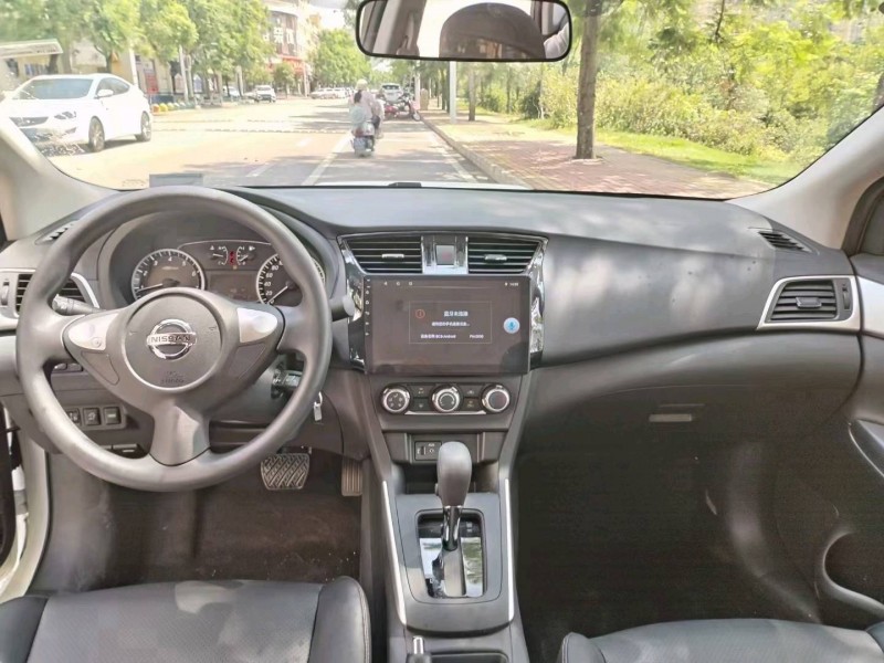 黔西南23年日產軒逸7