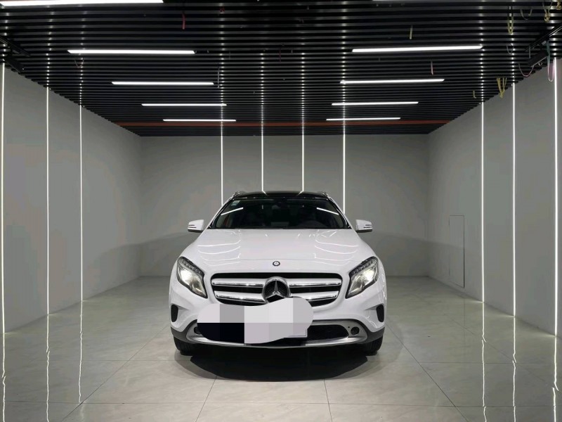 成都16年奔驰GLA1