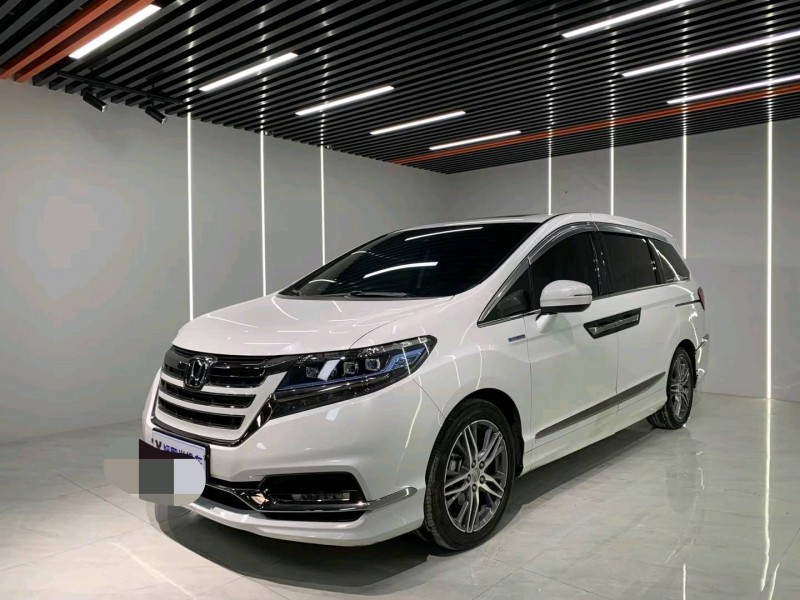 成都21年本田艾力绅2