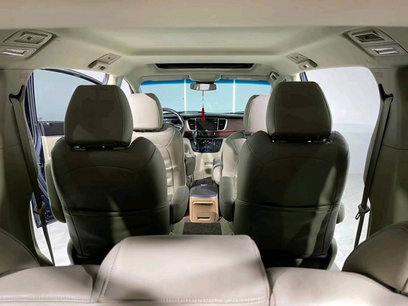 成都16年别克GL84