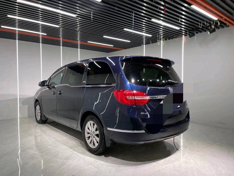 成都16年别克GL85