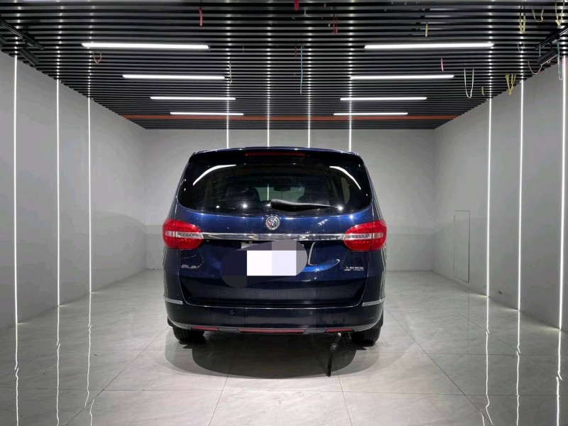 成都16年别克GL87