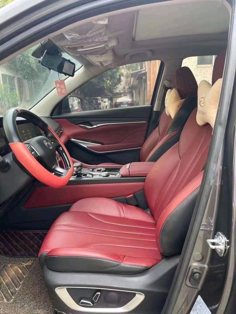 珠海21年長安汽車CS757