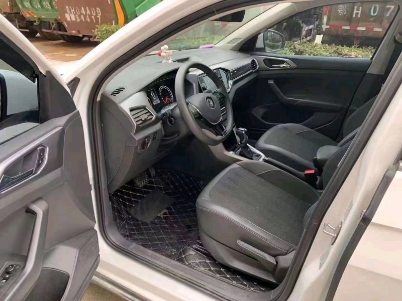 宜昌20年大众途铠8