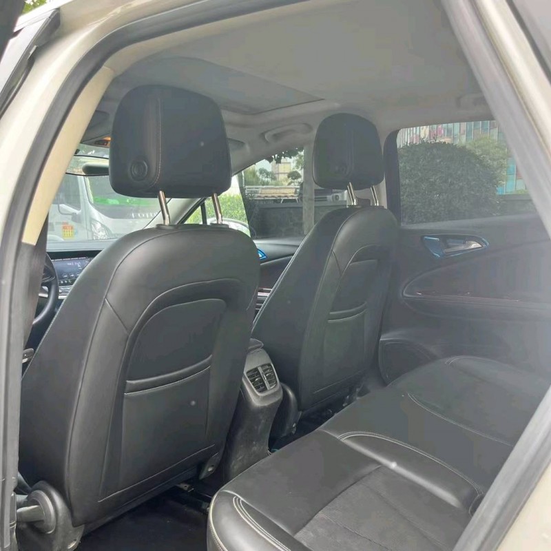 济南20年别克威朗8