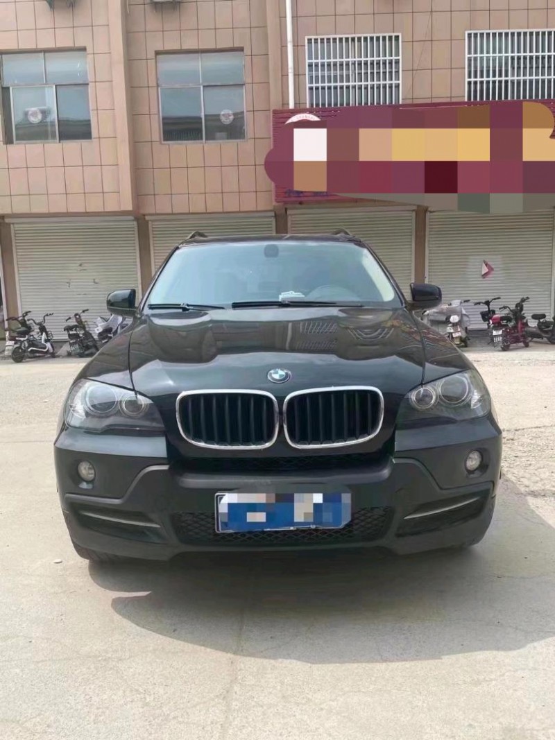 济南09年宝马X51