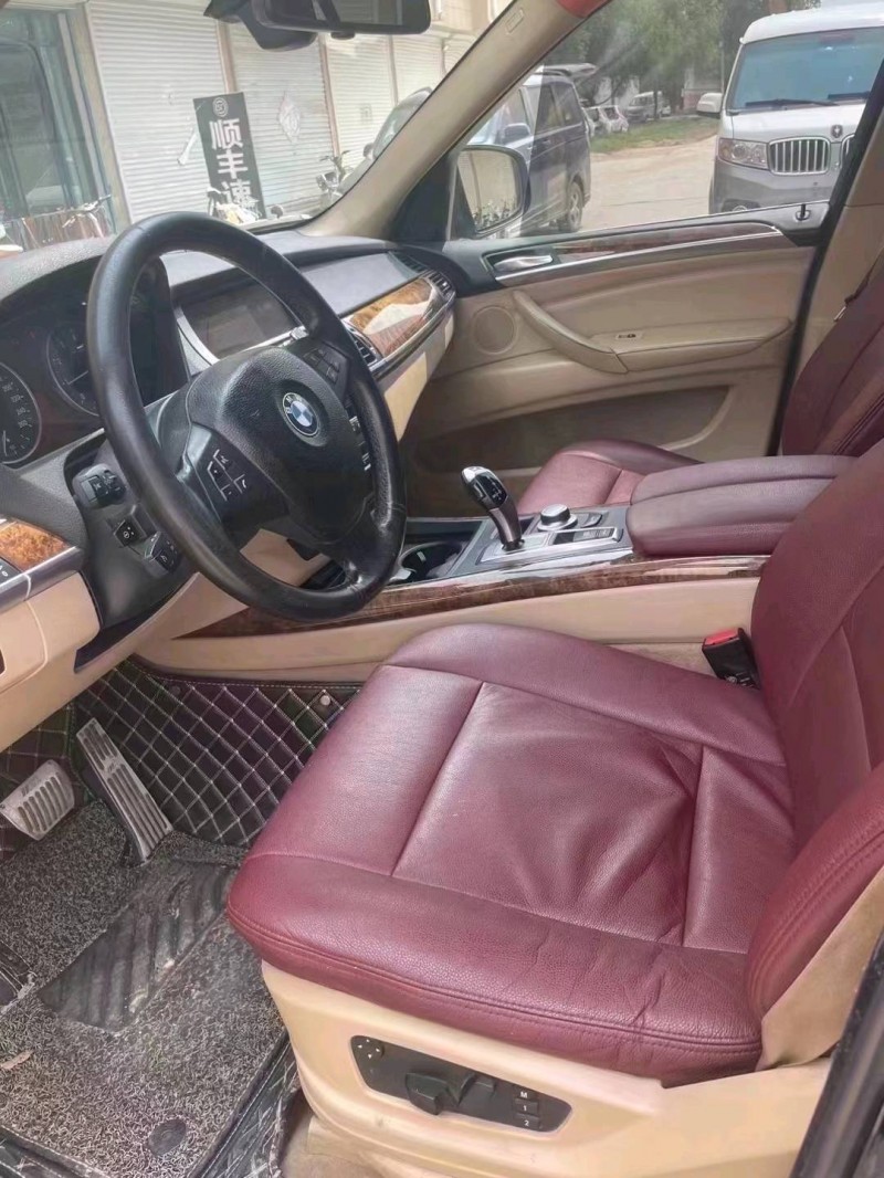 济南09年宝马X54