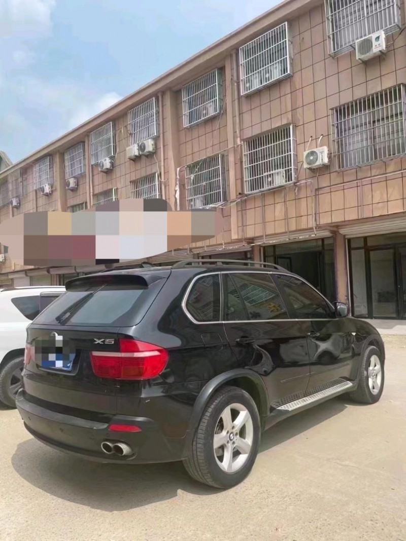 济南09年宝马X57