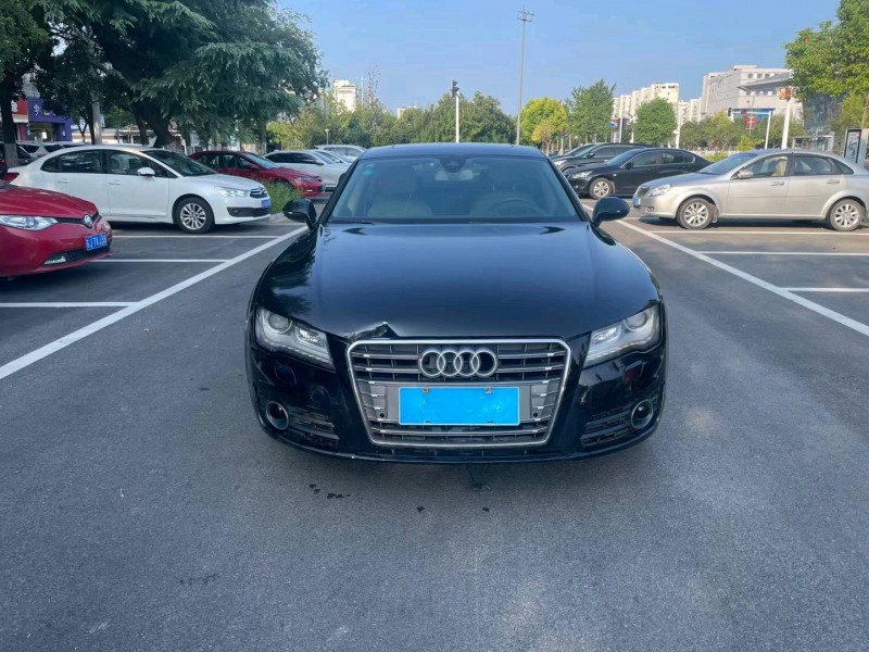 苏州13年奥迪A7L1