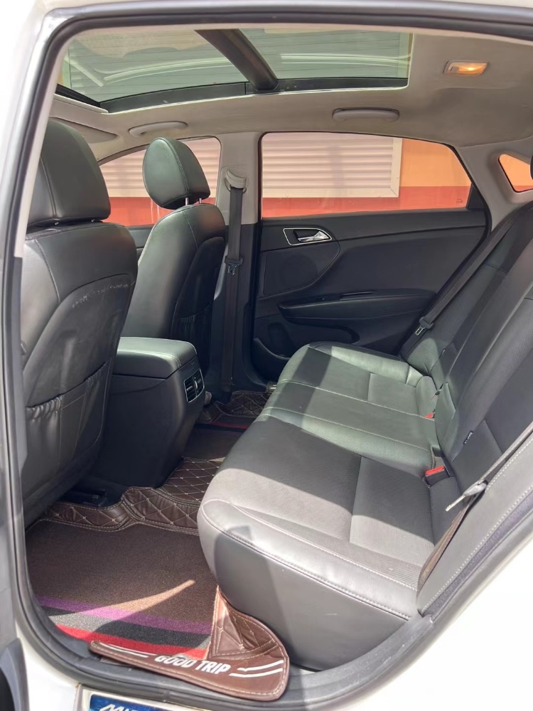 廊坊15年现代名图9