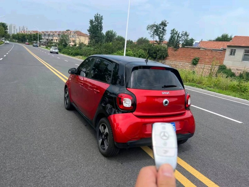 青岛18年奔驰smart7