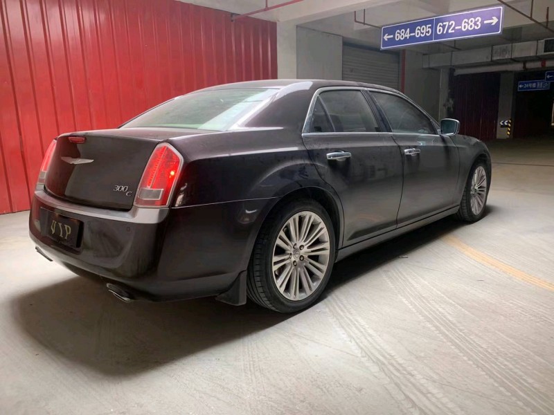 淄博13年克莱斯勒300C7