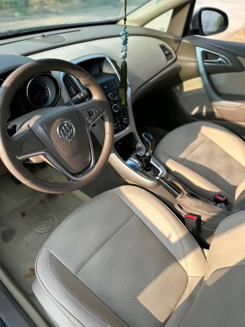 淄博10年别克英朗5