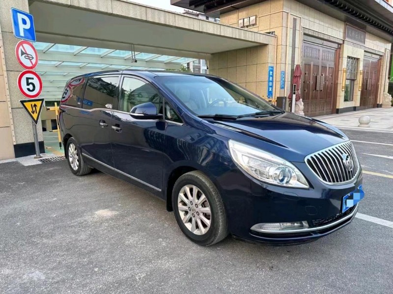 济南13年别克GL82