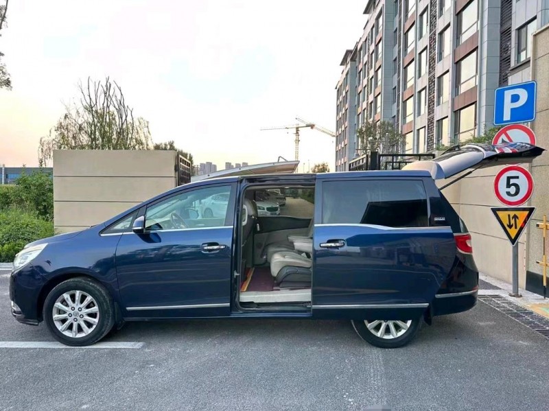 济南13年别克GL83