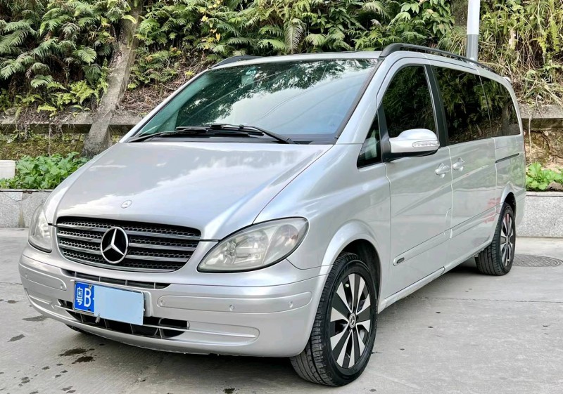 深圳10年奔驰唯雅诺3