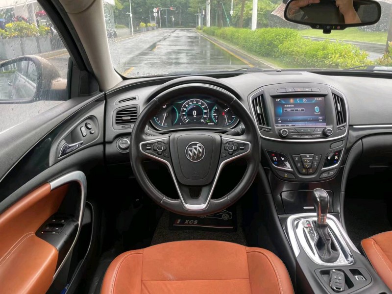 深圳15年别克君威4