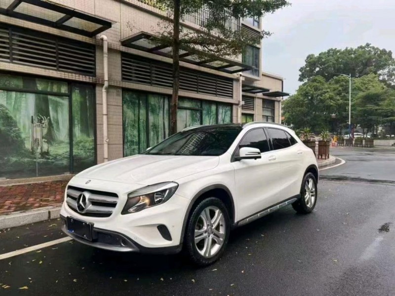 珠海15年奔驰GLA2