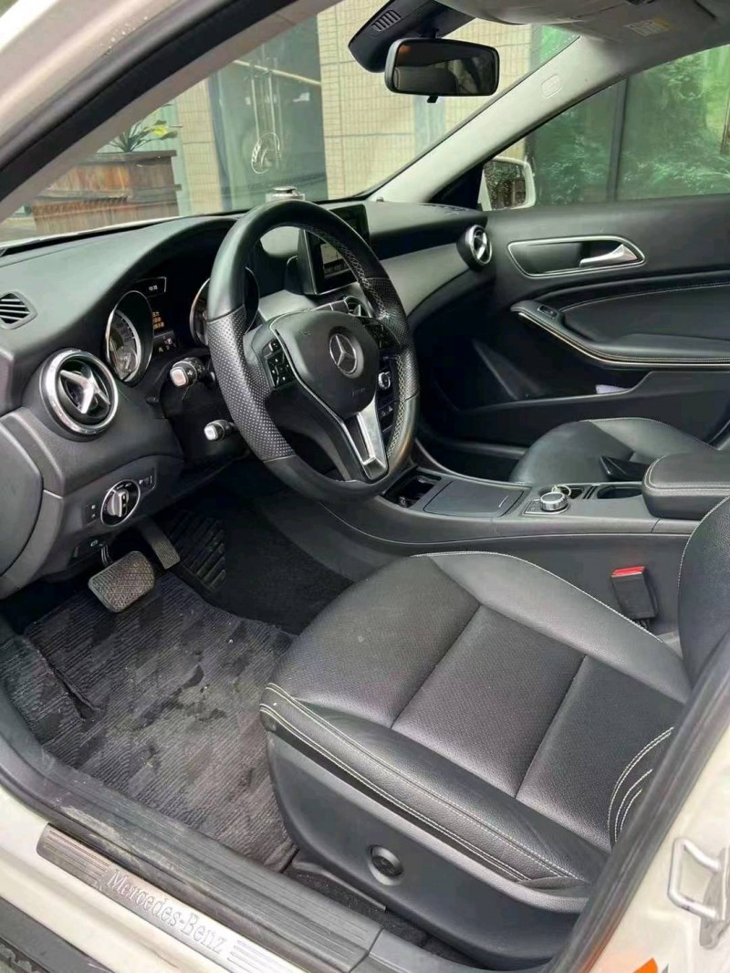 珠海15年奔驰GLA4