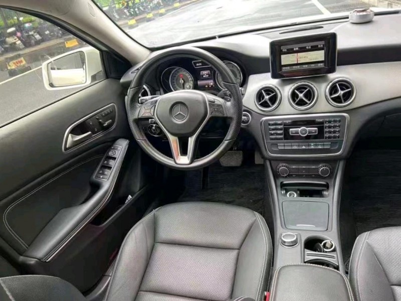 珠海15年奔驰GLA6