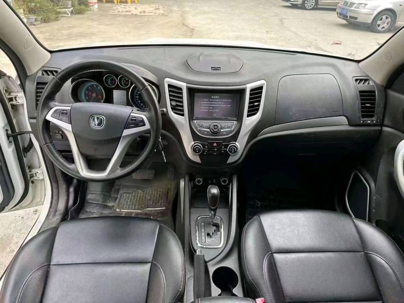 珠海15年长安汽车CS357