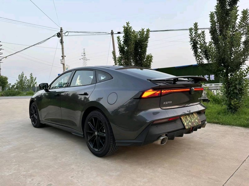 徐州22年长安汽车UNI-V8