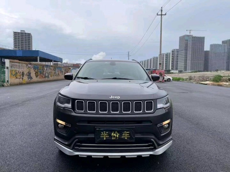 保山17年Jeep指南者1