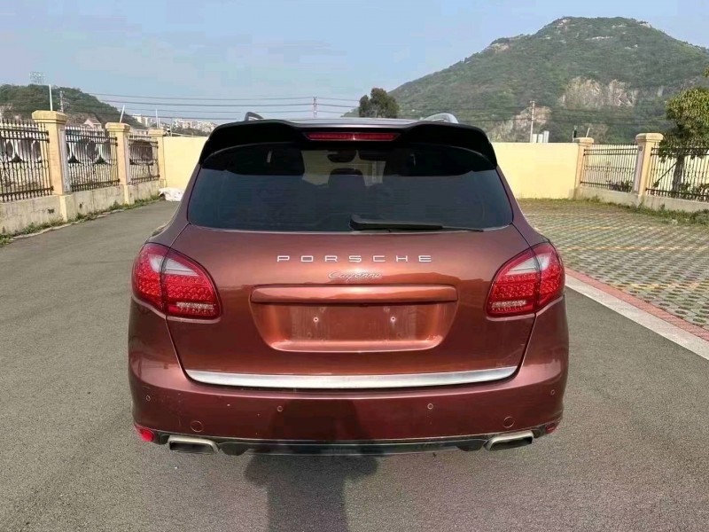 嘉兴13年保时捷卡宴8