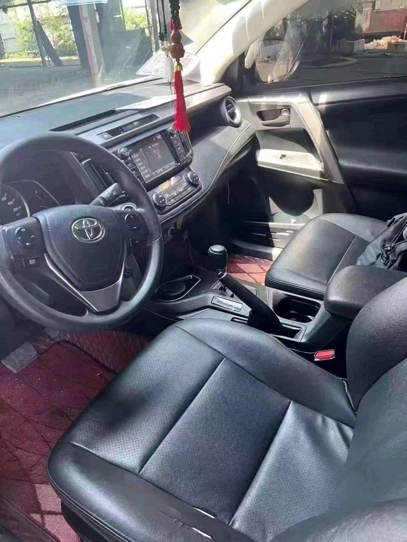 衡阳18年丰田RAV43