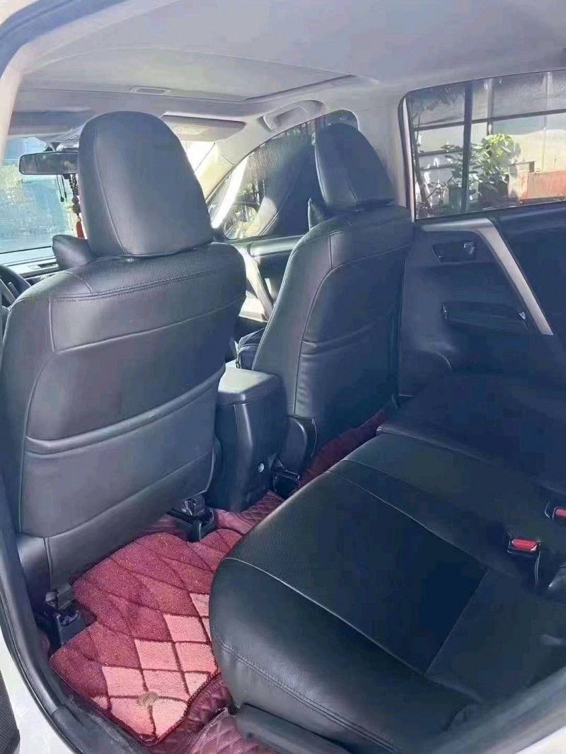 衡阳18年丰田RAV46