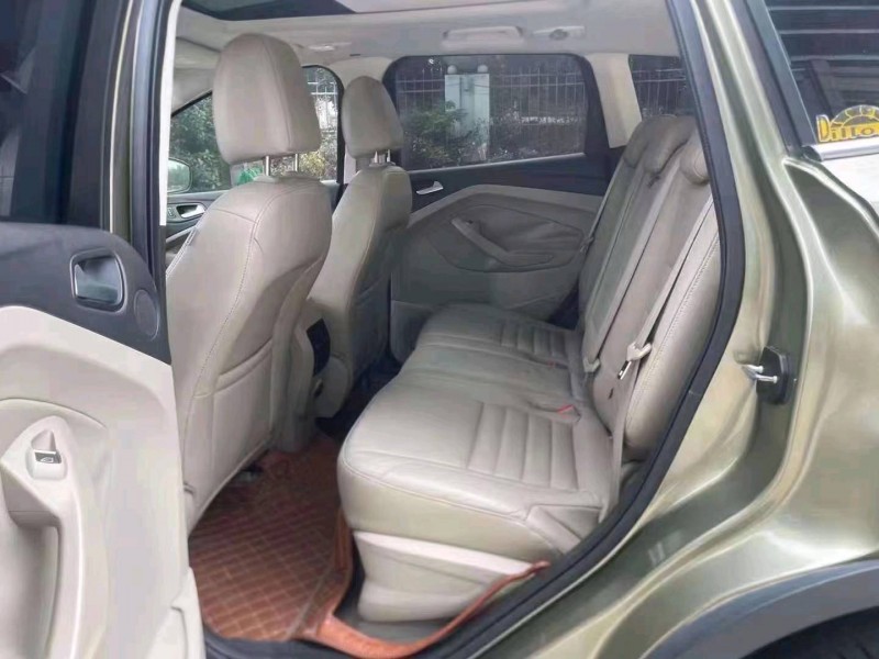 重庆15年福特翼虎7