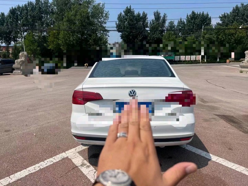 济南17年大众宝来9