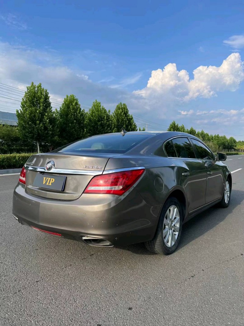 徐州16年别克君越8