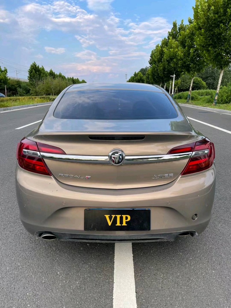 徐州16年别克君威9