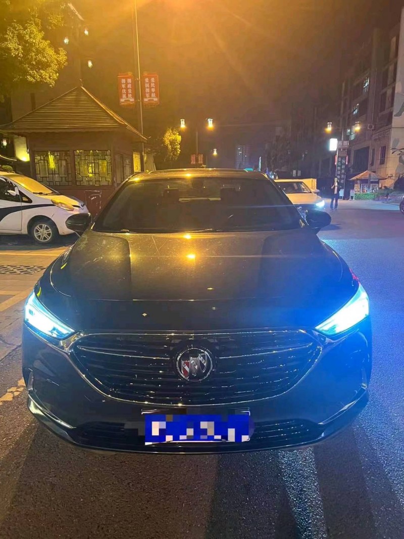 重庆21年别克君越1