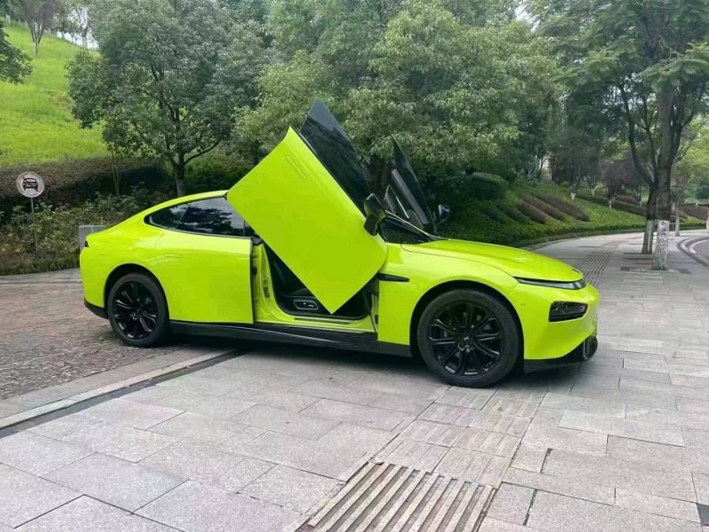 重慶21年小鵬汽車p72