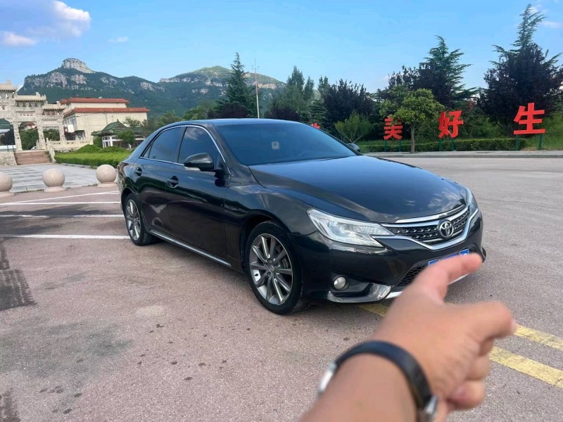 济南14年丰田锐志3