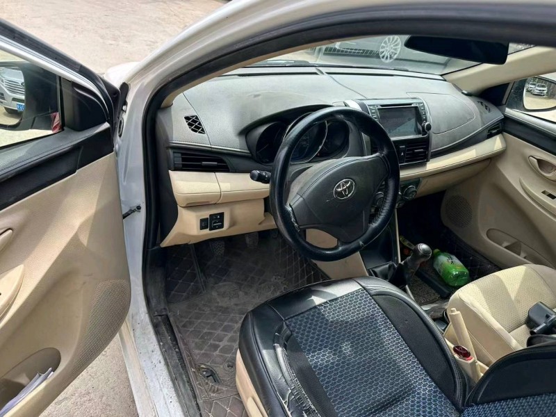 保定16年丰田威驰4