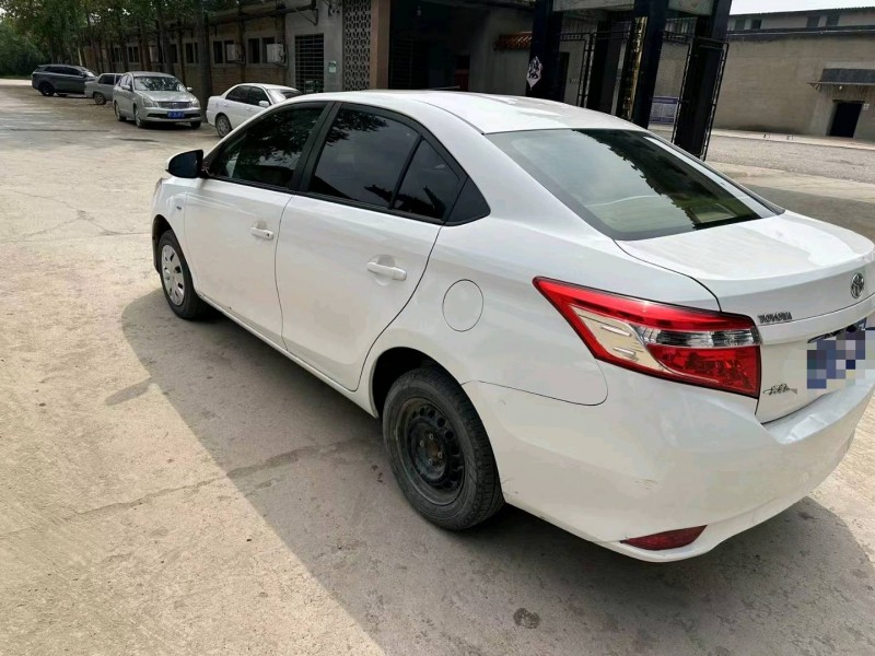保定16年丰田威驰6