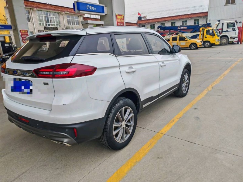 保定18年吉利博越7