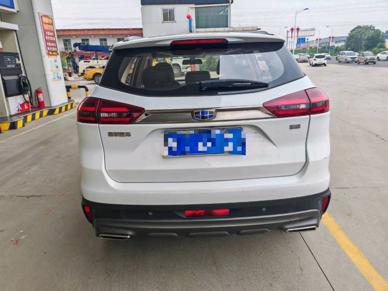 保定18年吉利博越9