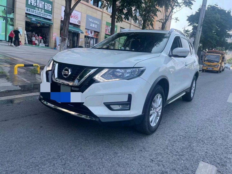 瀘州20年日產奇駿3