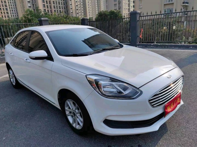 枣庄19年福特福睿斯2