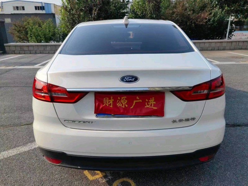 枣庄19年福特福睿斯6