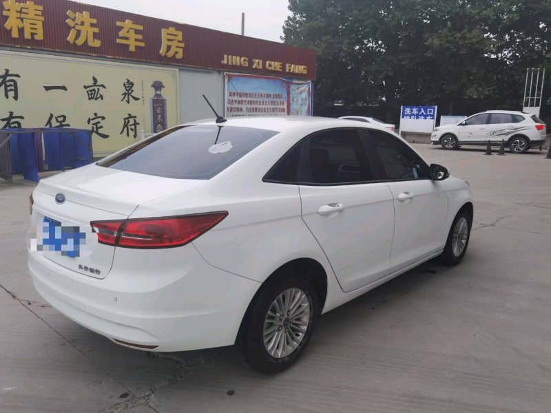 保定18年福特福睿斯6