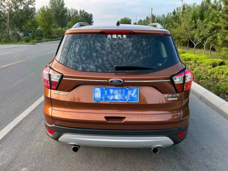 东营17年福特翼虎7