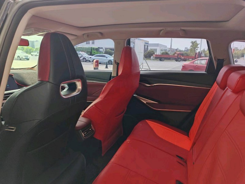 保定20年长安汽车CS755