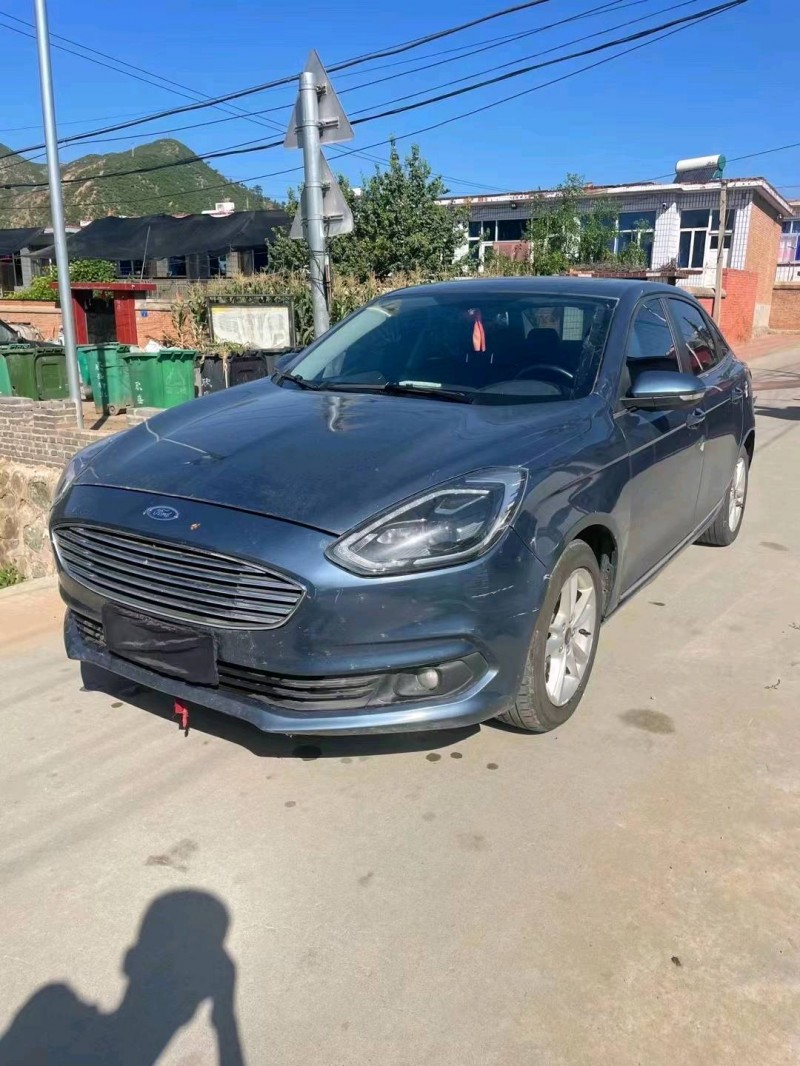 邯郸20年福特福睿斯2