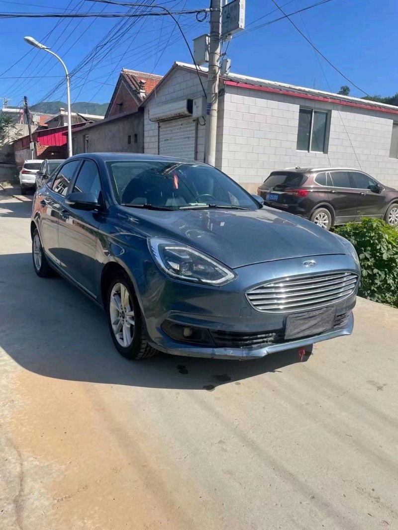 邯郸20年福特福睿斯3