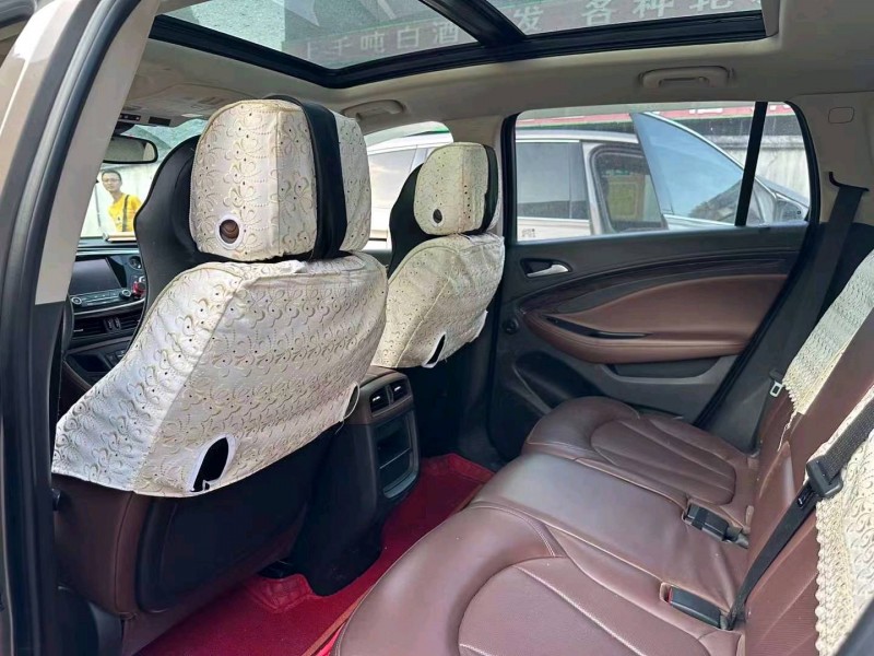 重庆16年别克昂科威6